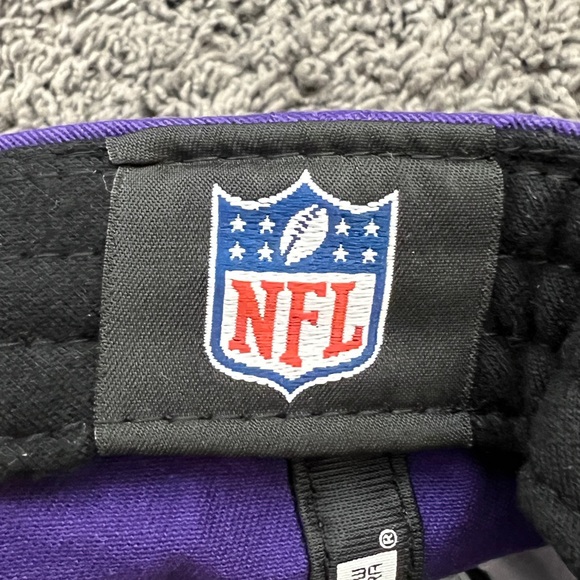 New Era 9Forty Hat Minnesota Vikings NFL Logo Women Adjustable Purple Hook Loop - Picture 8 of 8